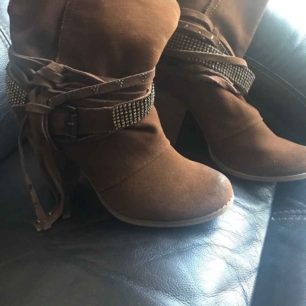 Booties - Picture 5 of 5